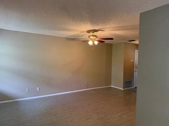 29 Lake Vista Trl #205 — Photo 23