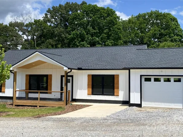 80 Peyton Elaine Rd, Clyde, NC 28721