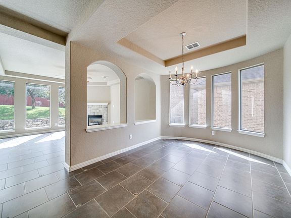 3rd image of 23914 Viento Oaks