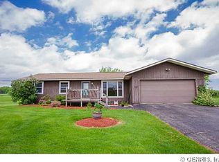 5740 Rossier Rd, Canandaigua, NY 14424