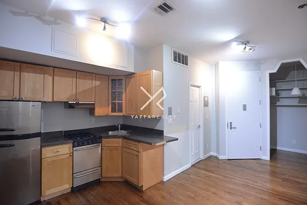 Rented by Yaffa Realty LLC | media 45