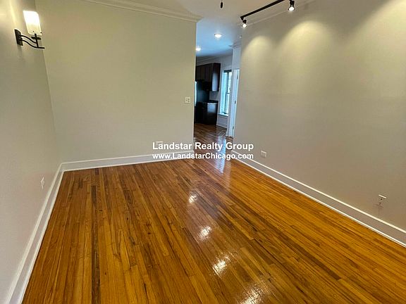 4th image of 855 W Agatite Ave #3W