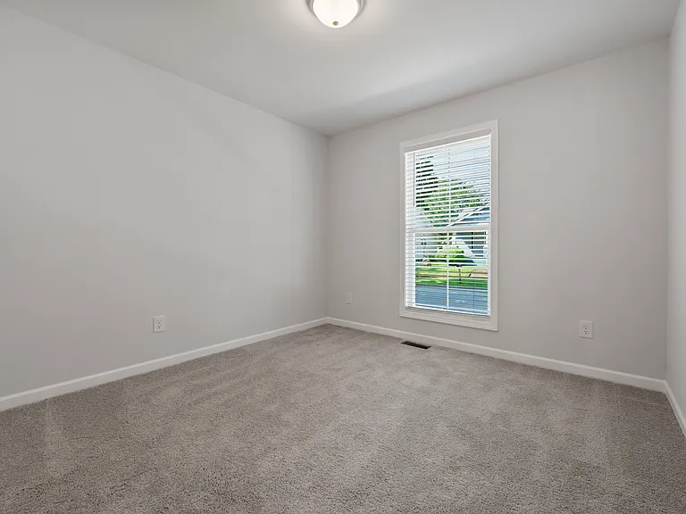 702 Park Ave — Photo 15