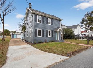 16 Lodge Rd, Poquoson, VA 23662