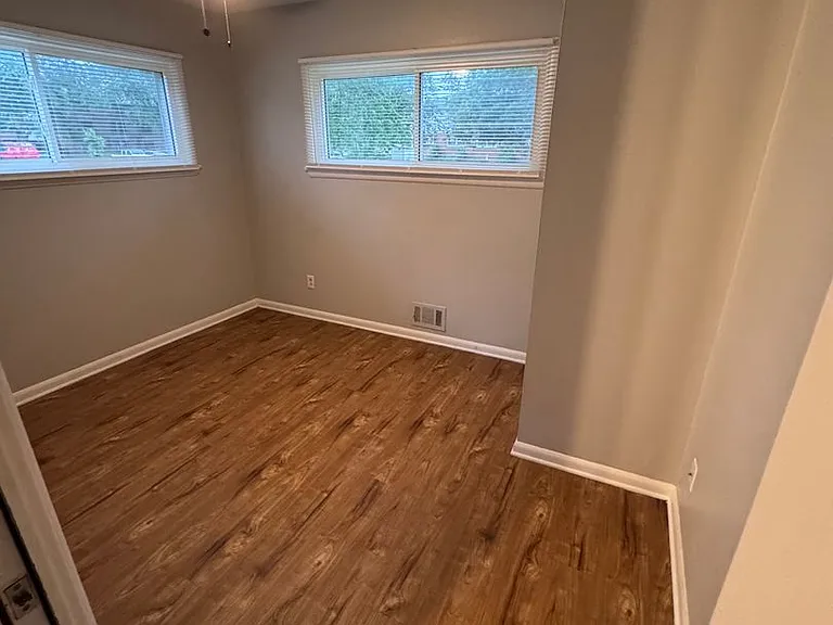 509 Three Mile Rd — Photo 3