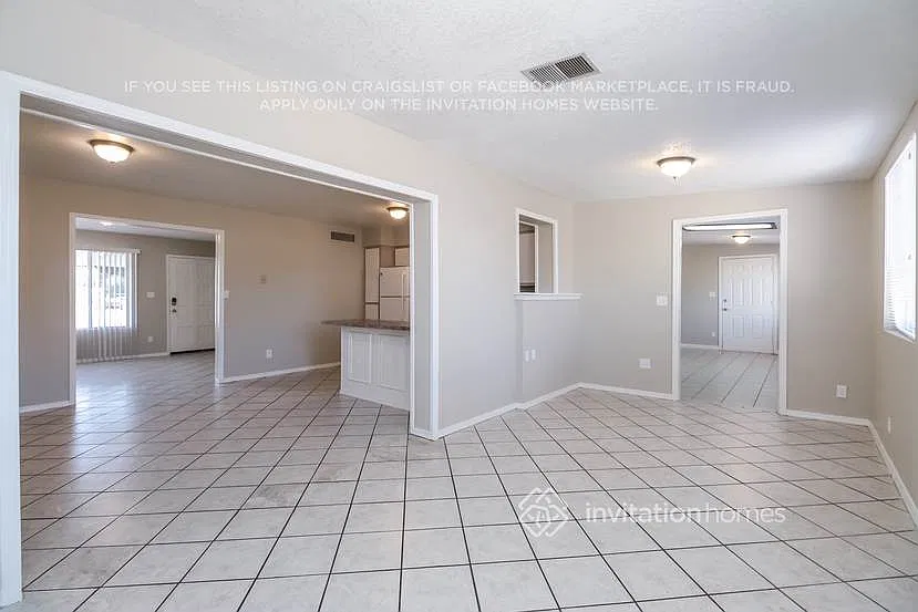 5136 N 78th Ave Glendale, AZ 85303 — Photo 4
