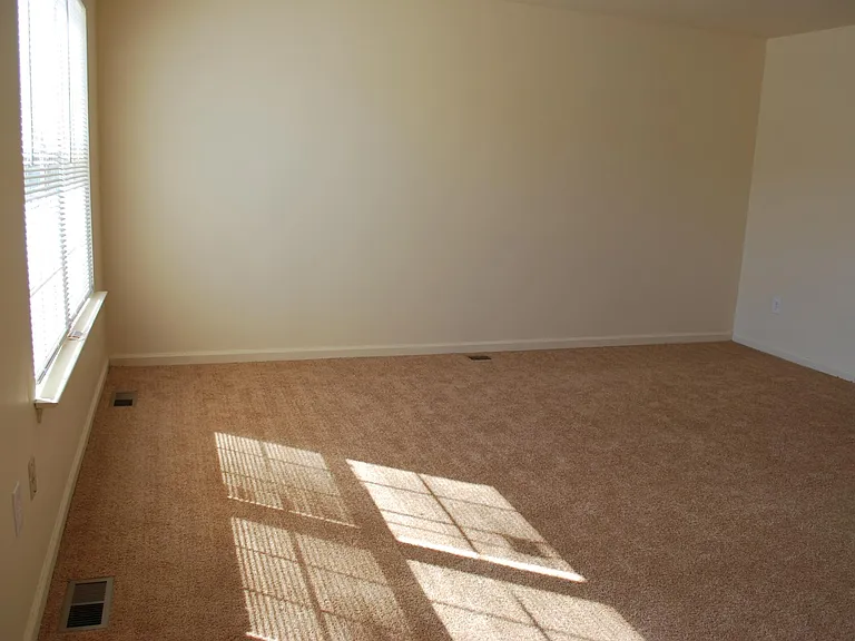 634 Candlestick Ln — Photo 4