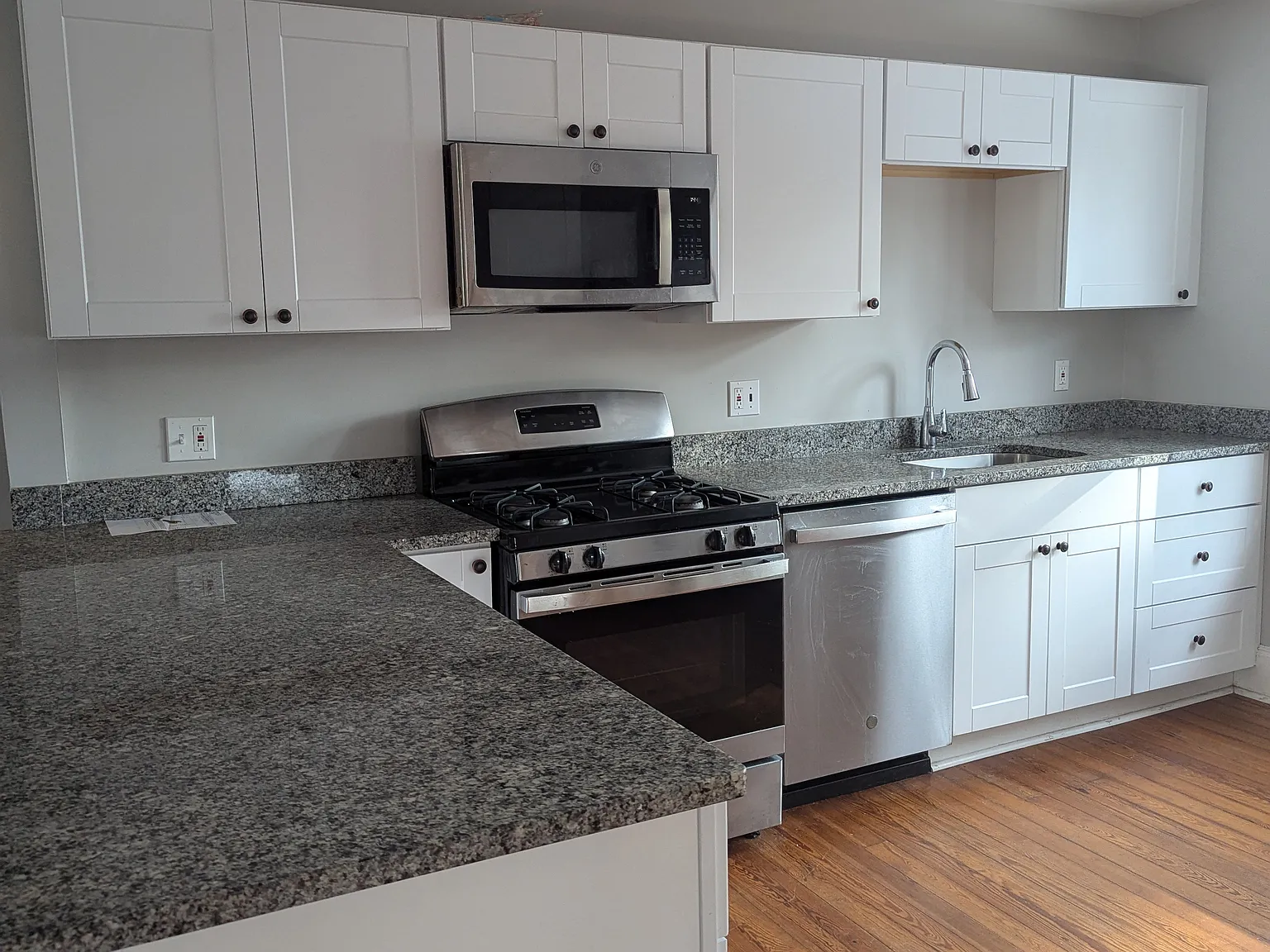 419 New London Turnpike — Photo 3