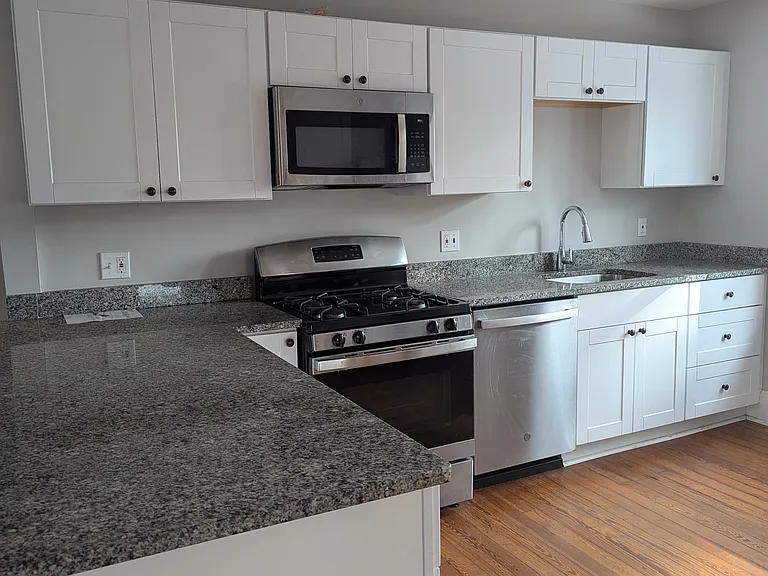 419 New London Turnpike — Photo 3