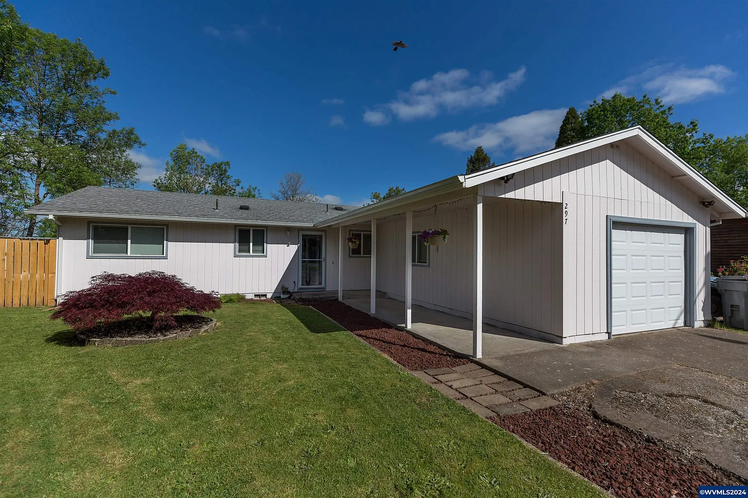 297 Larkspur St photo 1