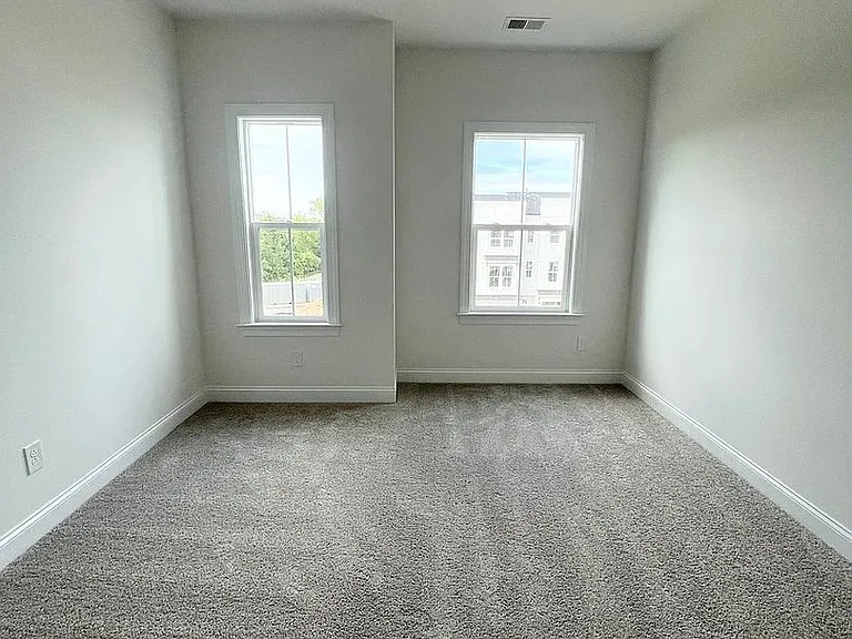 9214 Walnut Hill Rd NW — Photo 12