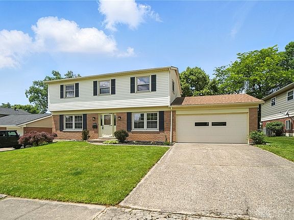 3rd image of 1023 Hilliard Dr