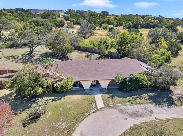 313 Geneva Ln, Burnet, TX 78611