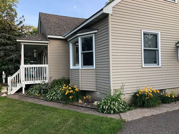 412 S 7th St, Lake City, MN 55041