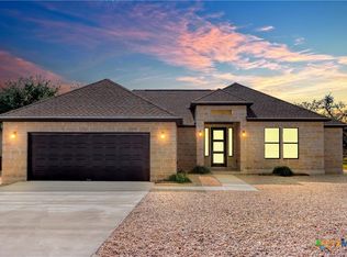 119 Antonio Perez St, Blanco, TX 78606