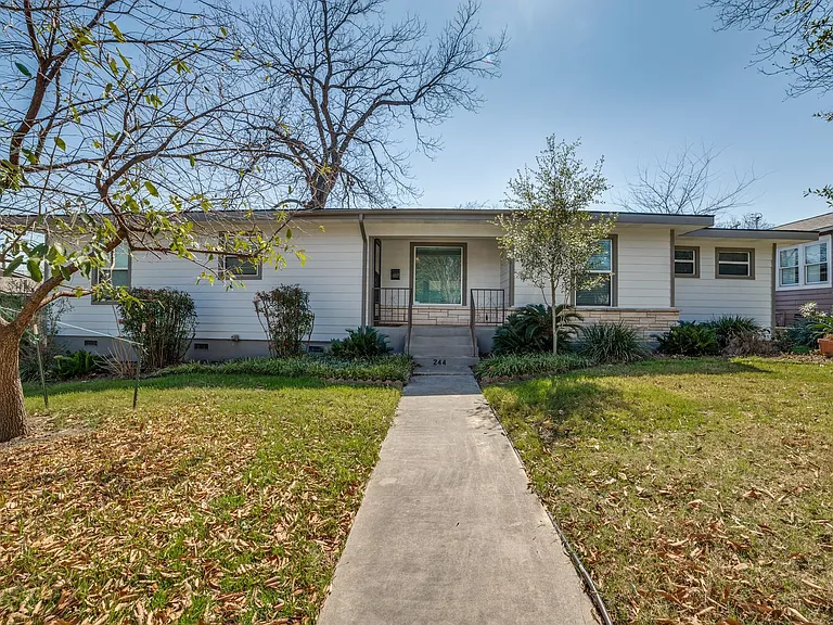 244 Halcyon Pl — Photo 1