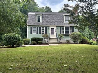 689 Pleasant St, Marlborough, MA 01752