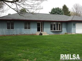 1967 Clark St, Galesburg, IL 61401