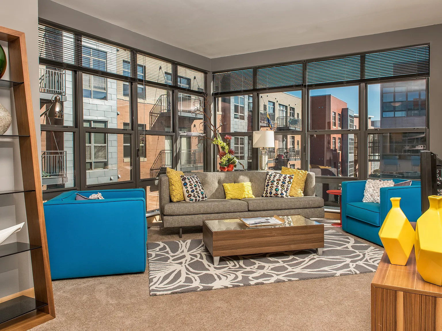 Gaslight & Corcoran Lofts — Photo 2