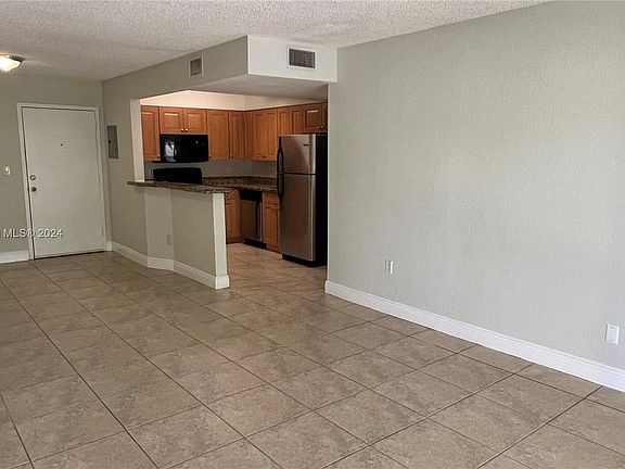 3rd image of 5122 NW 79th Ave #2-O6