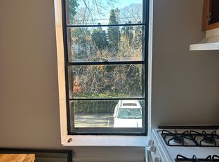 1063 Northern Blvd, Roslyn, NY 11576