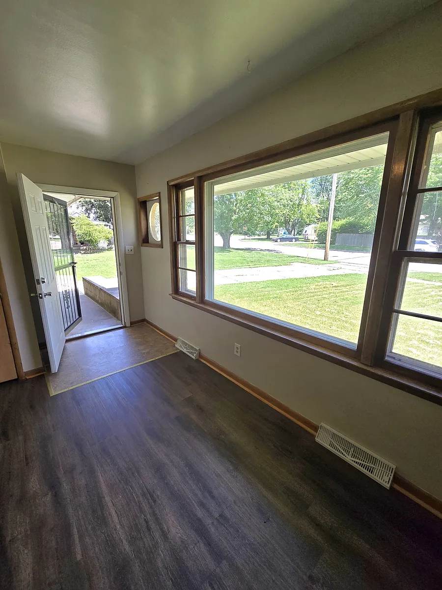 Building Photo - 1506 S Marshall Rd #1506