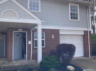 606 Abington Rd, Akron, OH 44312