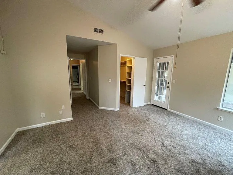 6505 Fuego Way — Photo 16