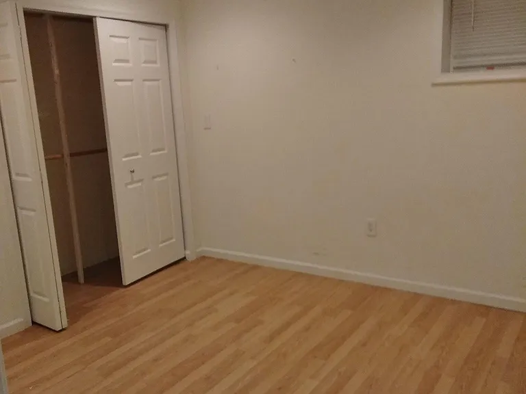 3933 Davis Pl NW #6 — Photo 11