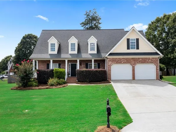 138 Colonial Cir NW, Cartersville, GA 30120