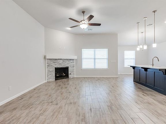 3rd image of 18013 Sunny Stone Ct