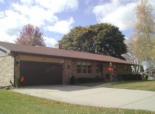 415 W Marshall St, Elkhorn, WI 53121