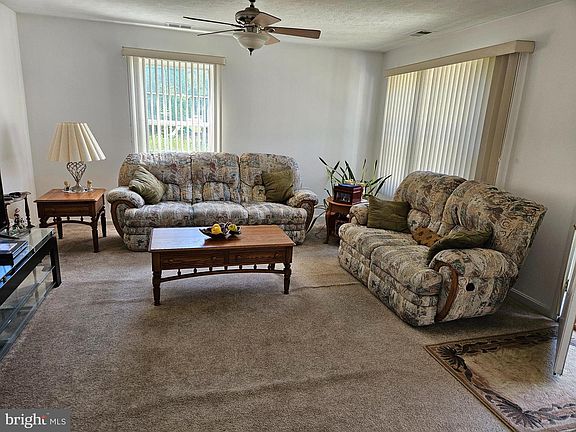 5th image of 1308 Chesapeake Dr
