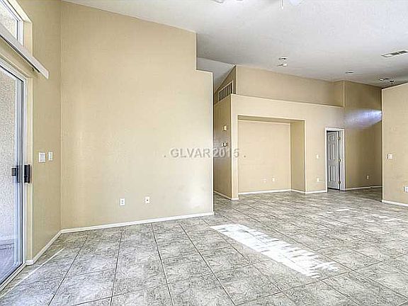 5th image of 7058 Palisade Grove Ct