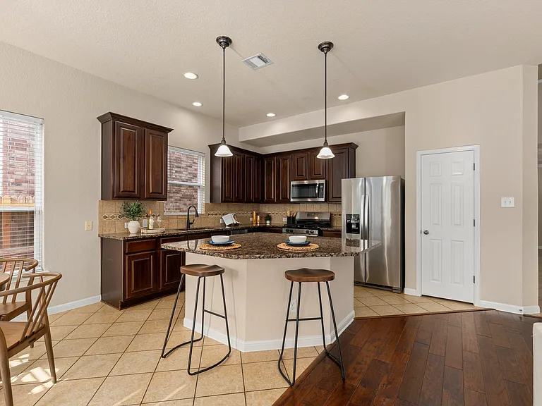 25047 McBride Dr — Photo 14