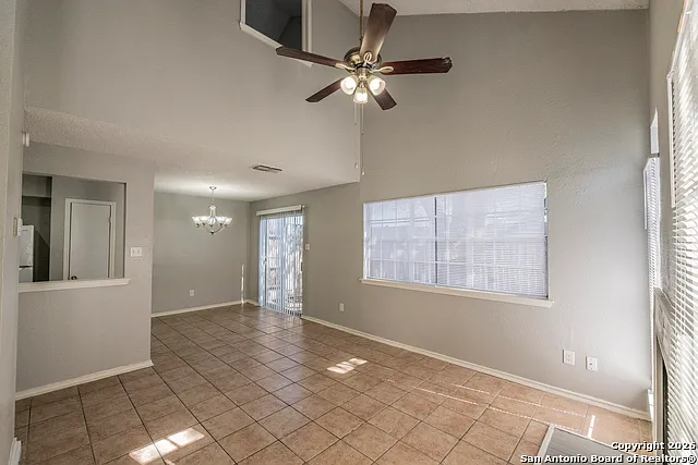 3 bed, 2.0 bath, 1138 sqft, $1,200 — Photo 2