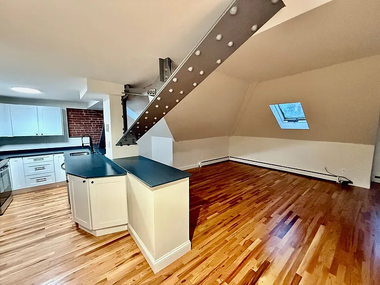 Israel Putnam Apartments — Photo 3