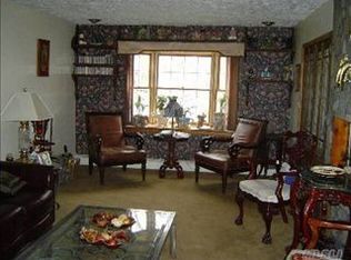 12 Tarkington Rd, Holbrook, NY 11741