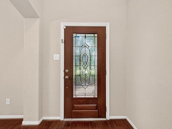 4th image of 111 S Rocky Point Cir