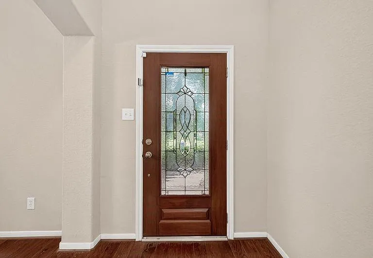 111 S Rocky Point Cir — Photo 4
