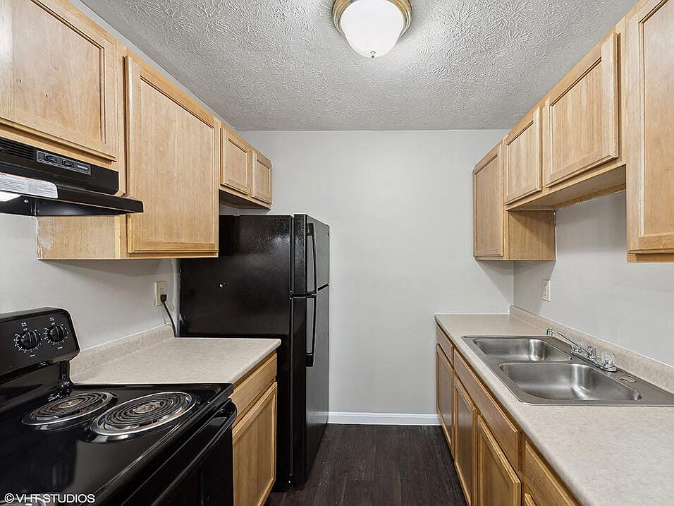 Fully-Equipped Kitchen with Dishwasher