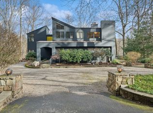 23 Riverbank Rd, Weston, CT 06883