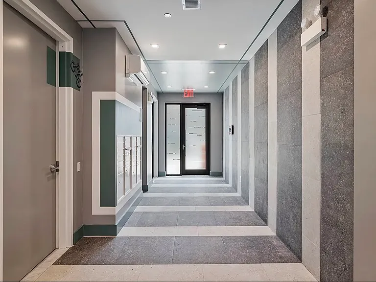 833 Maple St #5C — Photo 11