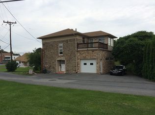 6 East Park Ave, lyons, PA 19536