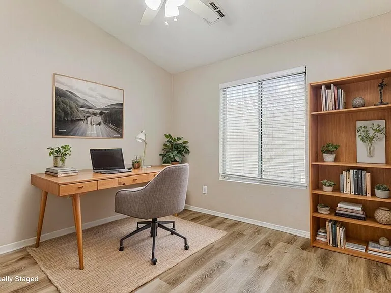 510 N Danyell Dr — Photo 15