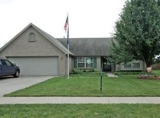 105 W Showalter Dr, Georgetown, KY 40324