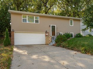 4036 3rd St NW, Rochester, MN 55901