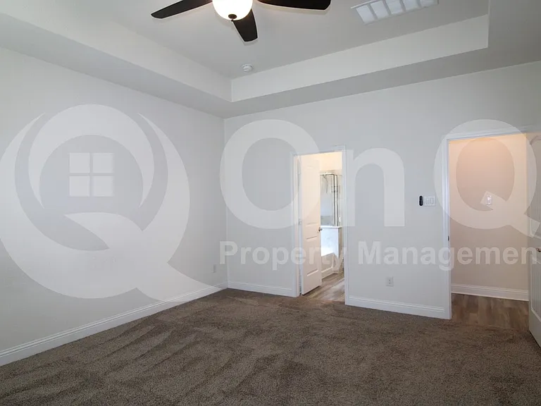 4112 Wood River Trl — Photo 9