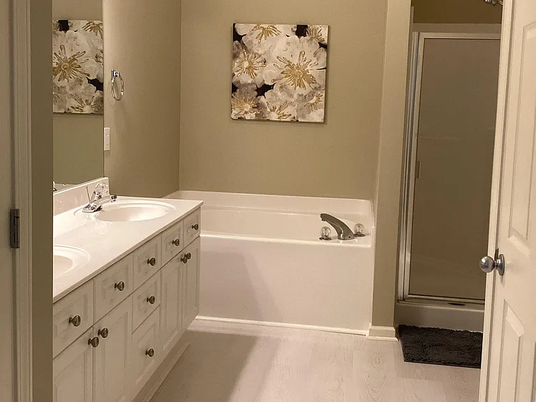 119 Hayesbury Ln — Photo 13