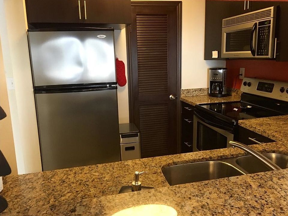 1st image of 850 N Miami Ave #10